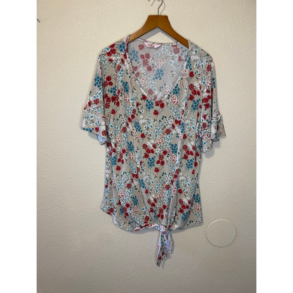 AMANA Cottage Core Gray Red Blue Floral Textured Tie Front V Neck Tee Size 2X - Picture 11 of 12